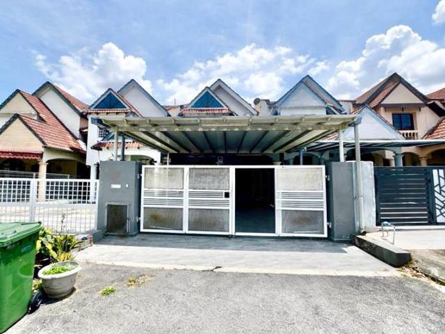 FACING OPEN RENOVATED Double Storey Seksyen 4 Bandar Baru Bangi