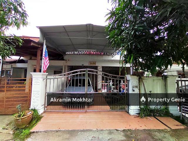 Facing Open & Renovated | Rumah Teres 2 Tingkat Taman Astana Harmoni Lukut Port Dickson