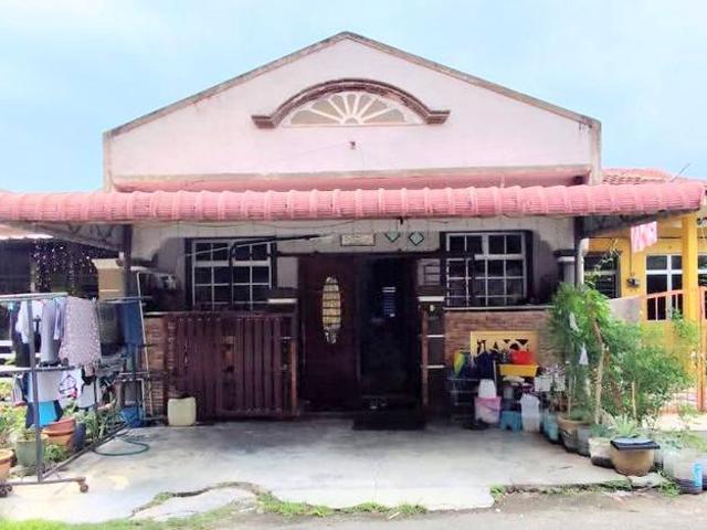 FACING OPEN RENOVATEDEXTEND 1 Storey Taman Impian Jaya Gemencheh