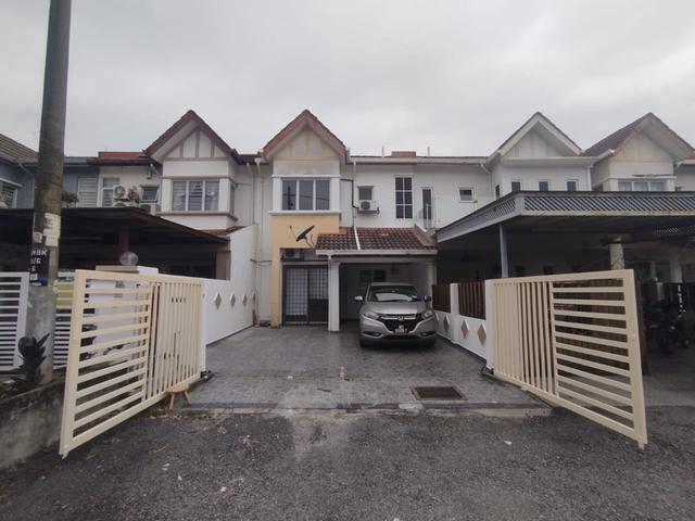 FACING OPEN REFURBISHED Double Storey BK5 Bandar Kinrara FOR SALE