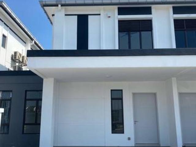 FACING OPEN Regent Eco Grandeur Puncak Alam Double Storey House