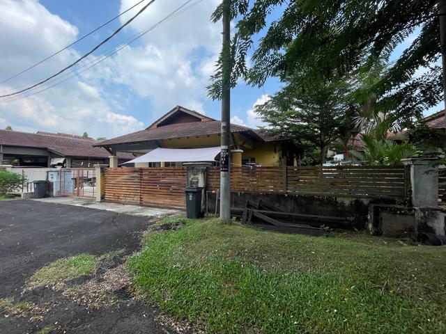 Facing Open SemiD Single Storey Taman Desaria Nilai Negeri Sembilan