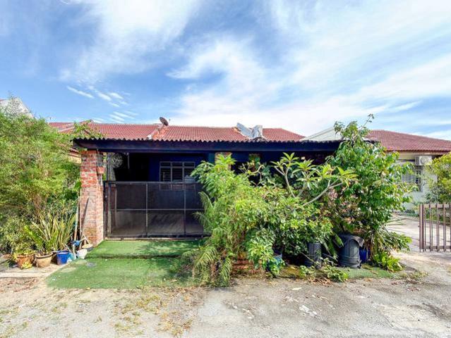 Facing Open Single Storey Near Cyberjaya Extended Kitchen