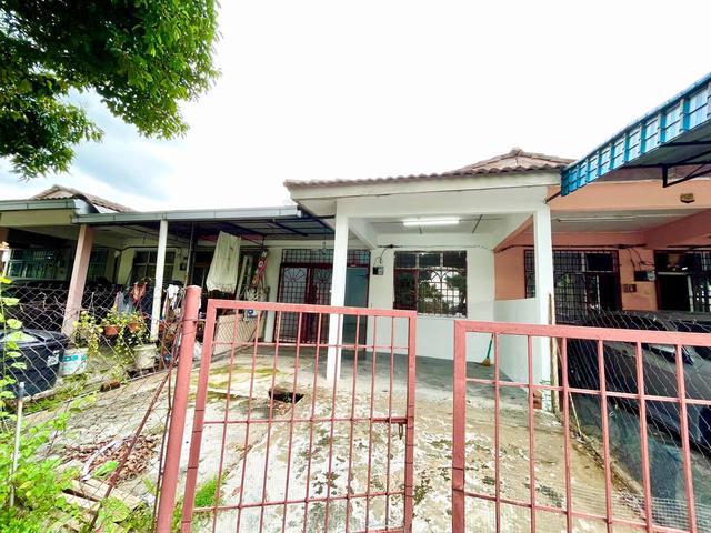 FACING OPEN Single Storey Bandar Rinching Seksyen 2 Semenyih