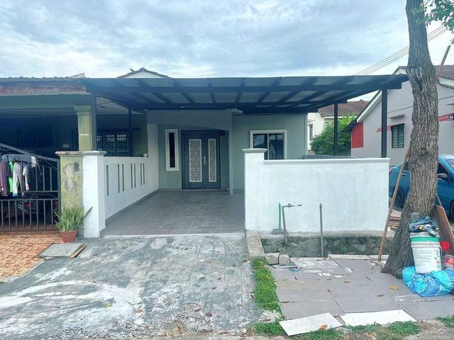 Facing Open Single Storey Jalan Bakawali Bukit Beruntung Rawang