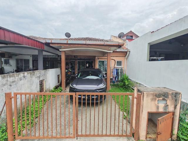 FACING OPEN Single Storey Taman Lestari Putra Seri Kembangan