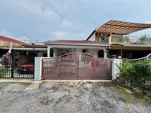 Facing Open Single Storey Terrace Seksyen 17 Shah Alam