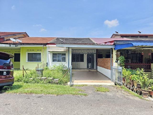 Facing Open Single Storey Terrace Taman Seri Aman Alor Gajah Melaka