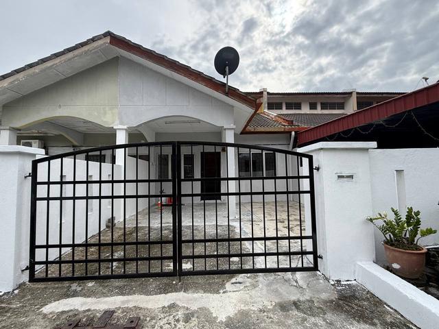 Facing Open Single Storey Terrace Taman Pelangi Freehold