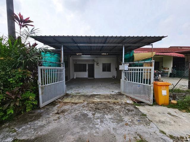 FACING OPEN Single Storey Terrace Taman Putra Puchong