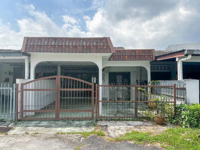 FACING OPEN Single Storey Terraced House Sungai Jelok Kajang