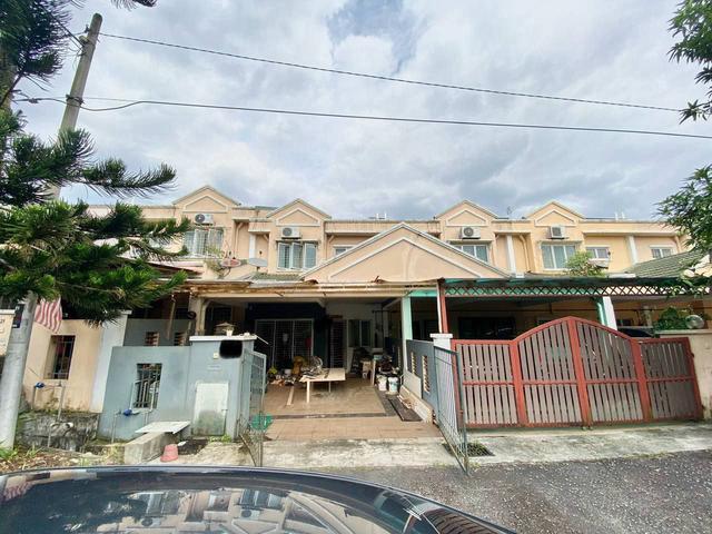 FACING OPENNEAR PUTRA 2Storey Taman Melati Sungai Ramal Dalam