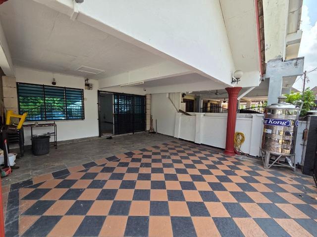 FACING OPENDAPUR EXTEND Double Storey Seksyen 19 Shah Alam