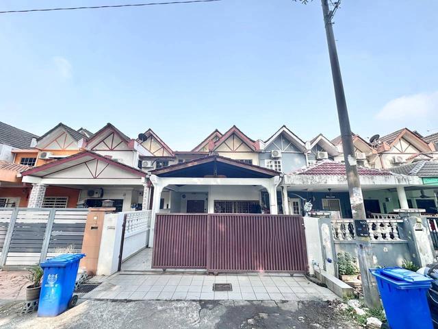 FACING OPENEXTENDED Double Storey Terrace Seksyen 19 Shah Alam