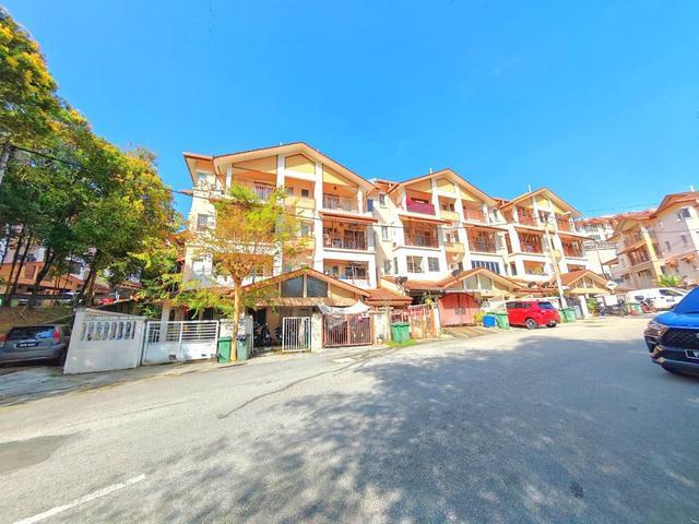 FACING OPENEND LOT 1 Tingkat 1 Townhouse Taman Amansiara Selayang