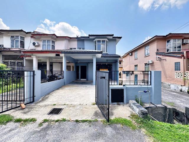 FACING OPENEND LOT 2 Storey Taman Dahlia Salak Tinggi Sepang