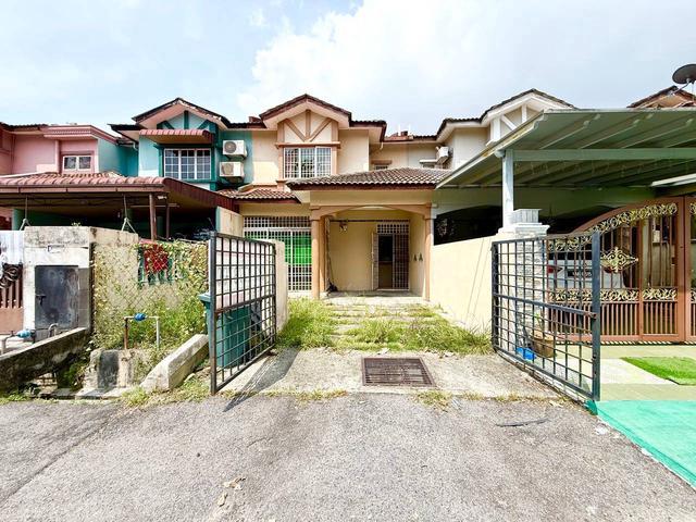 FACING OPENFULL LOAN2 Storey Terrace Seksyen 8 Bandar Baru Bangi