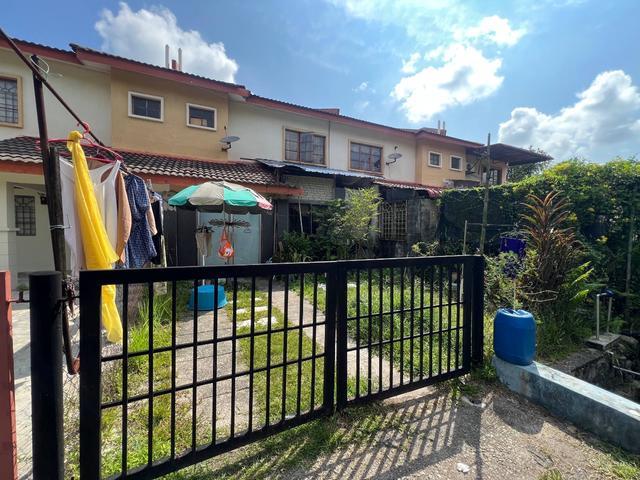 FACING OPENFULL LOAN Double Storey Kemboja Bukit Sentosa Rawang