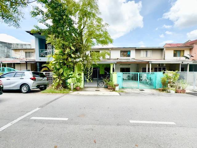 FACING OPENLOW BOOKING 2 Storey Taman Lingkaran Nur Batu 12 Cheras