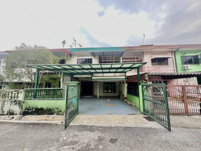 FACING OPENTaman Hijau Jalan Reko Kajang Double Storey Terrace House