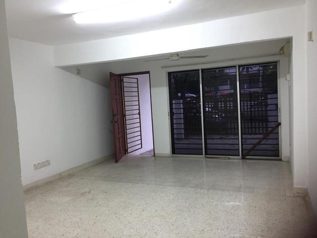 Facing Opon View Reno 4 bedrom 3 Bath 2sty House Taman Putra Ampang
