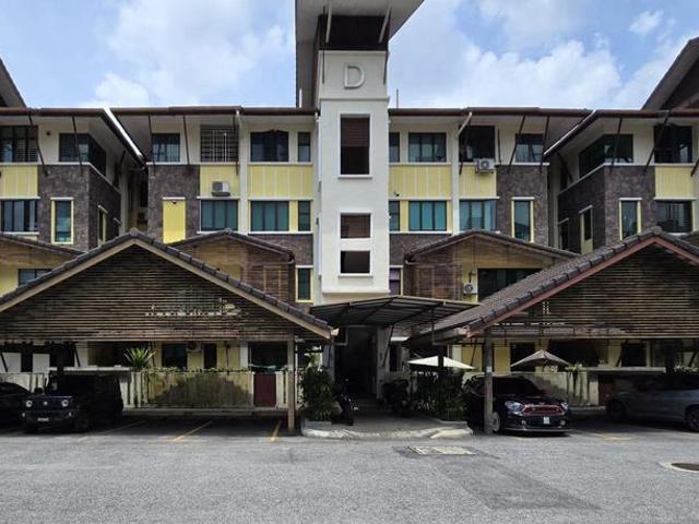 FACING LAKE VALLEY Avenue 2 Bandar Tun Hussien Onn 2 Lake Valley