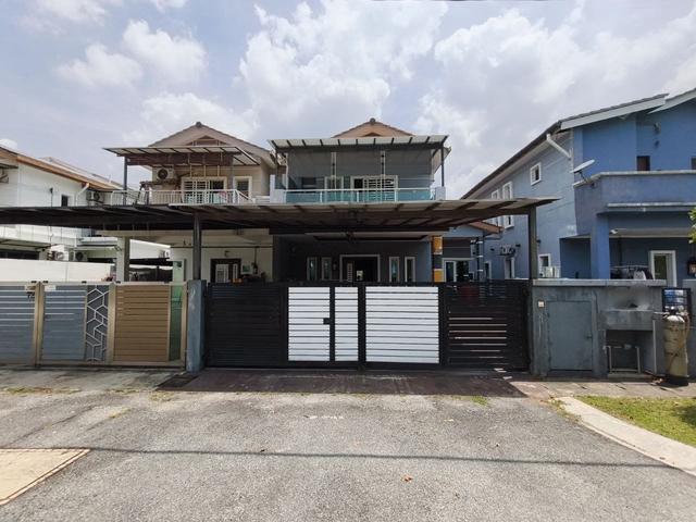 FACING LAKE Double Storey SemiD Cluster Taman Desiran Bayu Puchong
