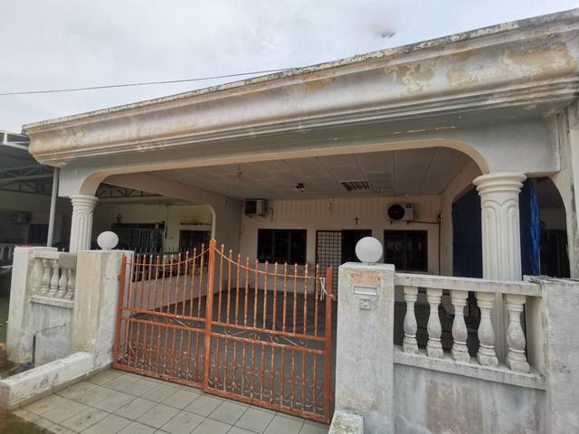 Facing LAND 4 ROOMS Single Storey Melaka Baru Batu Berendam Melaka