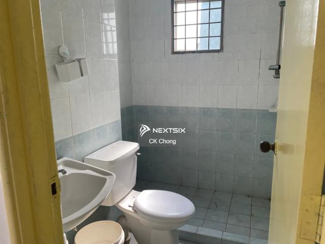 [Facing more parking] best buy! Tepi Sungai Klang Double Storey House