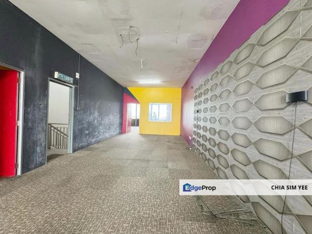[FACING MAIN ROAD] Klang Bandar Bestari KSL Office