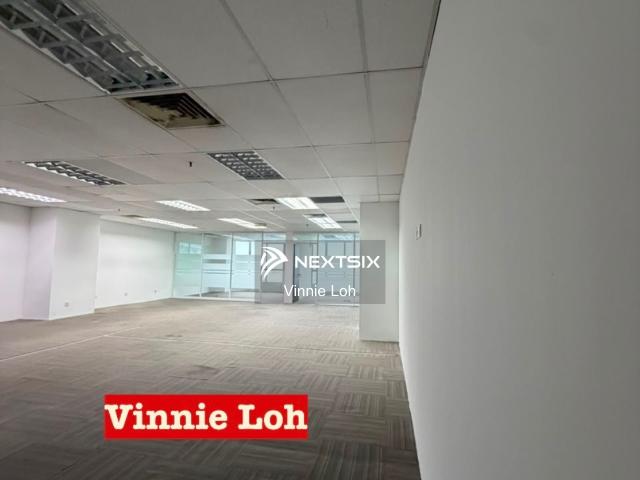 Facing Main Road Tmn Sri Putra Mas Sg Buloh 2 Storey Corner Shop Rent