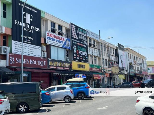 Facing Main Road 1st Floor Shoplot Near Pasaraya Yawata Jitra For Rent