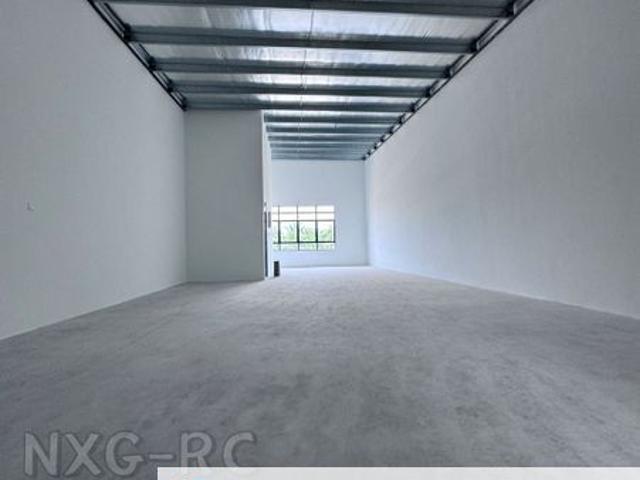 [FACING MAIN ROAD] 2 storey Link Factory @ Kapar Batu 11 KIIP Bukit Kerayong