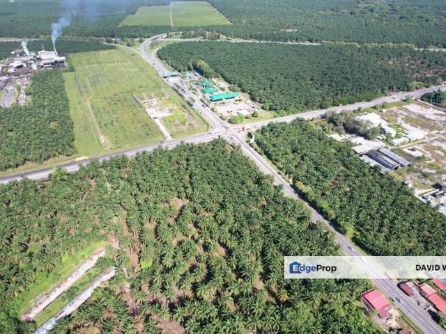 Facing Mainroad Freehold Agricultural Land at Kamunting for Sale