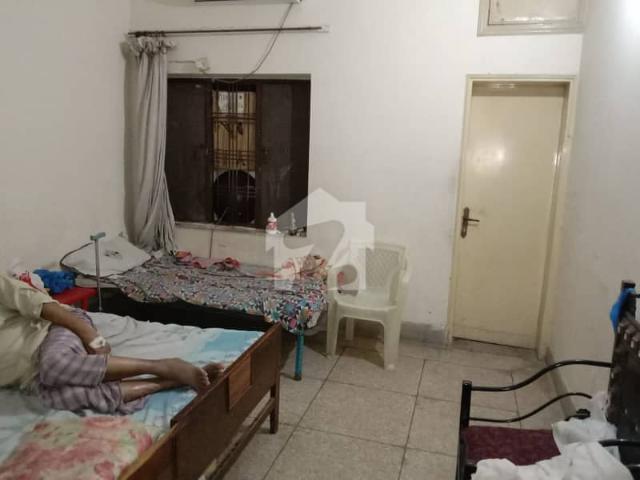 Facing Multan Road 10 Marla 1.5 Storey House For Office / Warehouse / Office Purposes Availale