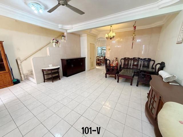Facing South Good Condition Renovate Extend 2Sty Kiara Bandar Botanic