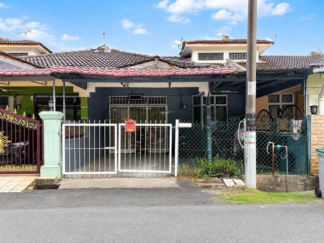 Facing Surau Taman Bandar Seremban Selatan