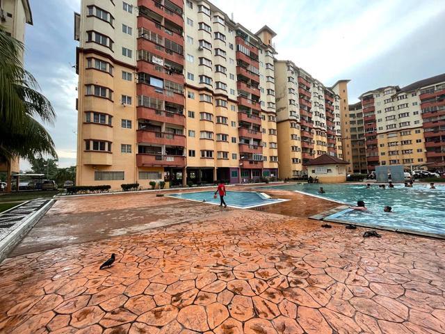 Facing Swimming Pool Amazing Height Apartment Sungai Udang Klang