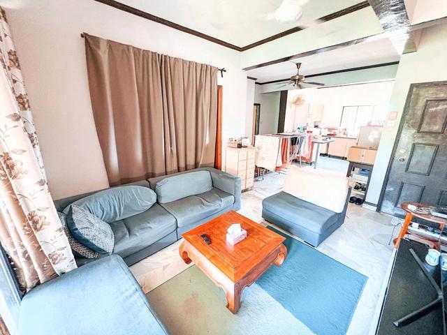 FACING POOLFLEXIBLE DEPOSIT WAIZURI 1 Apartment Wangsa Maju