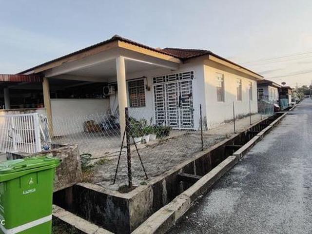 Facing Padang End Lot Teres Setingkat Indera Sempurna Kuantan