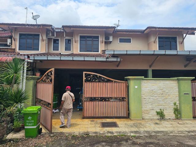 Facing Padang Freehold Teres 2 Tingkat Pandan Perdana Kuantan