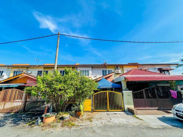 Facing Padang Termurah Double Storey Taman Pendamar Indah 2