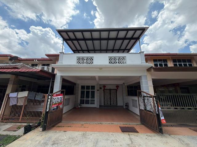 FACING PADANG 2 Storey Taman Seri Selendang Batu Berendam Melaka