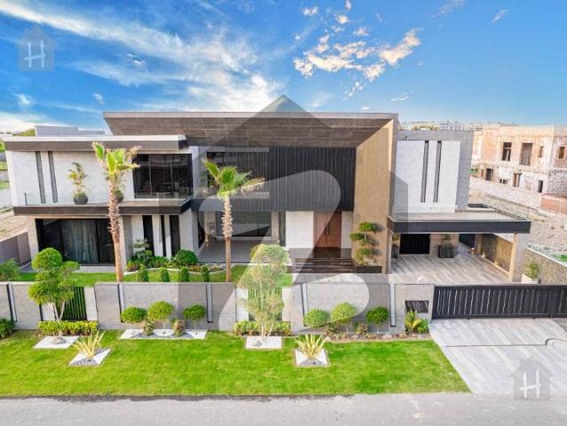 Facing park 02 kanal brand new modern bungalow available for sale