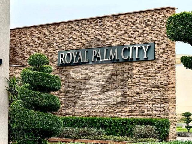 Facing Park 05 Marla Plot Available For Sale