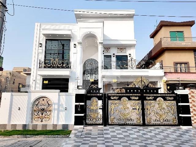 Facing Park 10 Marla House For Sale In Central Park Block G Lahore In Only Rs. 40000