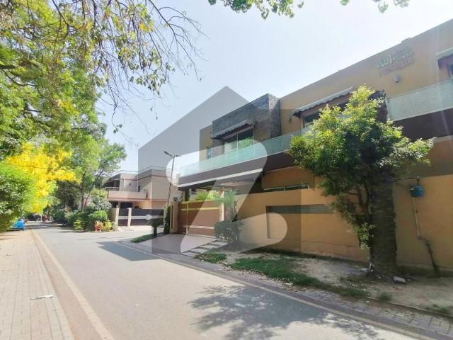 Facing Park 11 Marla House In Model Town Block N Best Option Model Town Block N