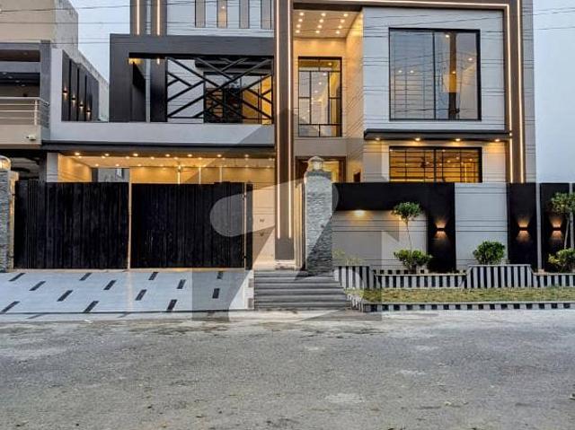 Facing Park 1 Kanal Stylish Supreme Designers Bungalow For Sale 7 beds