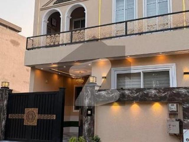 Facing Park House Of 5 Marla In Royal Palm City Block G For sale Royal Palm City Block G