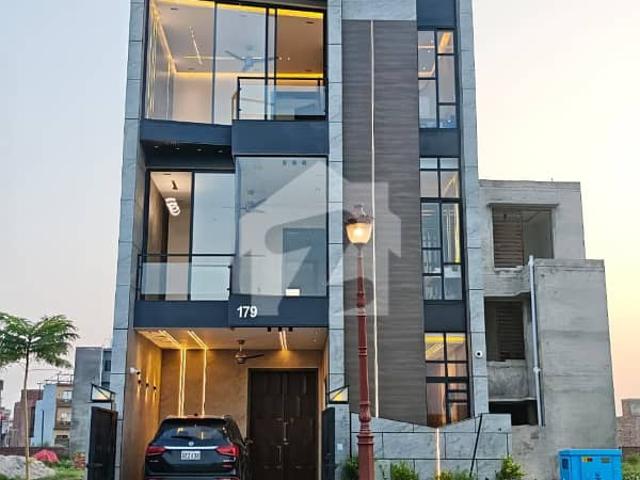 Facing Park Luxurious 5 Marla House For Sale in Lake City Lahore | M 7 C 1